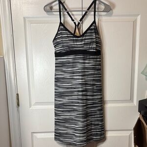 Athleta Cream and Black Dress Sz S VGUC